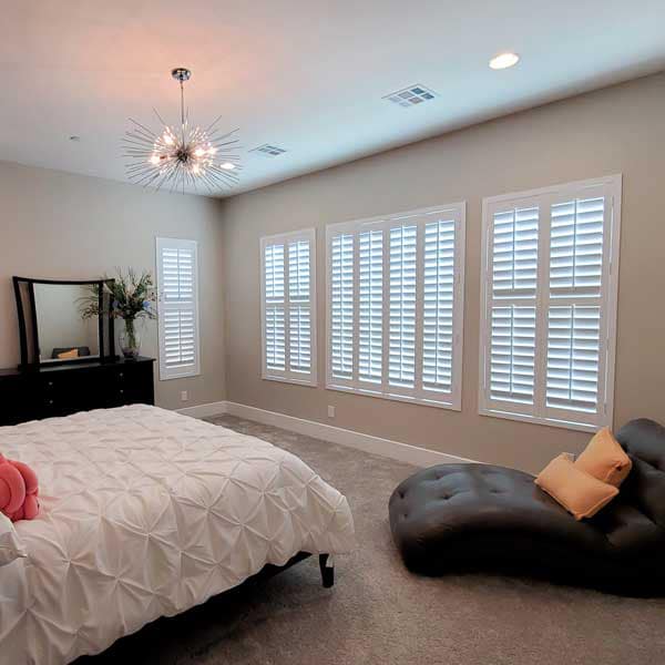 PLANTATION SHUTTERS